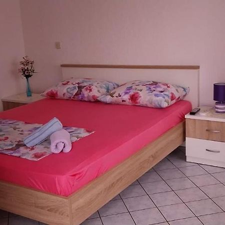 ماكارسكا Studio Apartmani Ravlic المظهر الخارجي الصورة