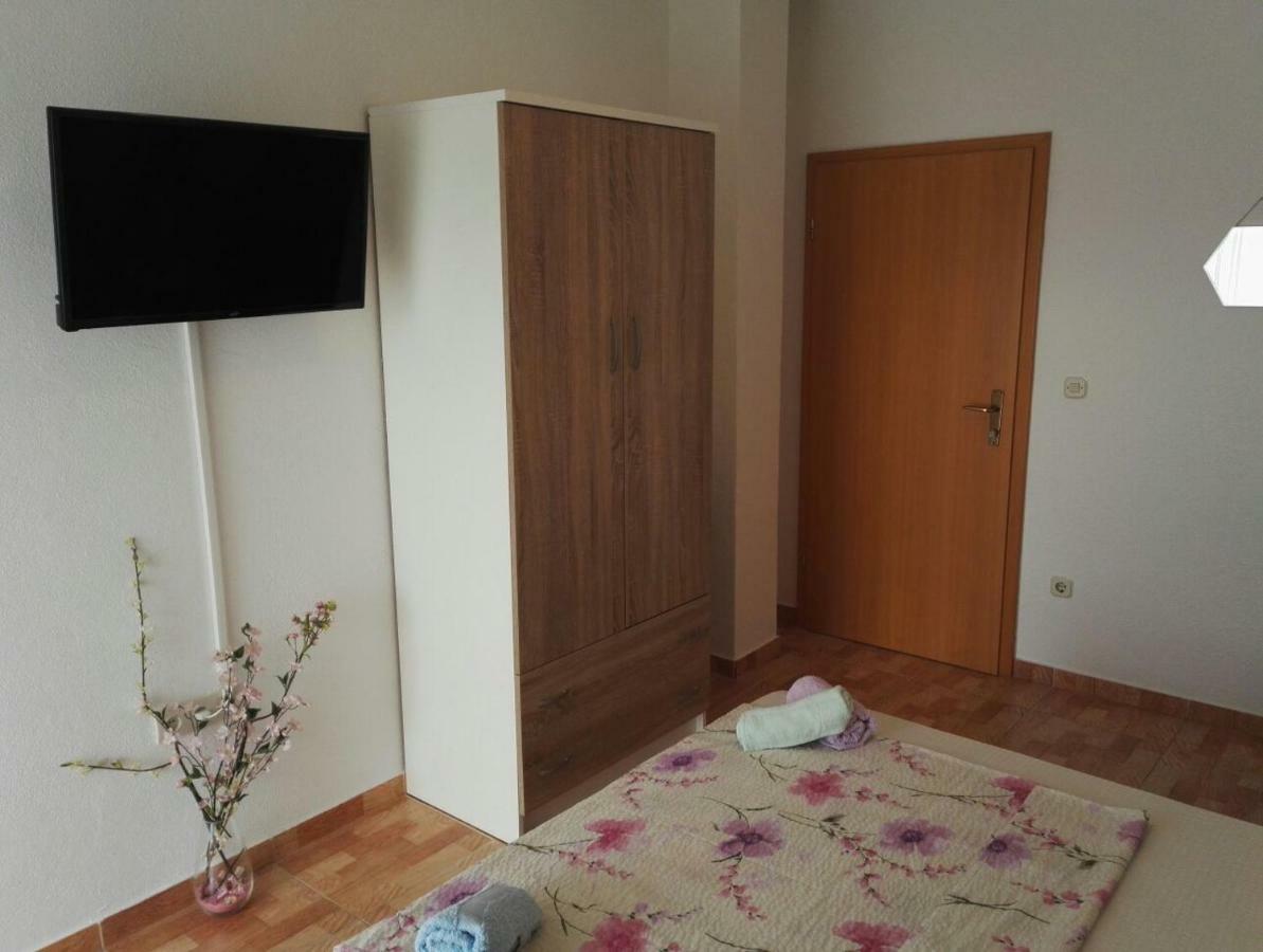ماكارسكا Studio Apartmani Ravlic المظهر الخارجي الصورة